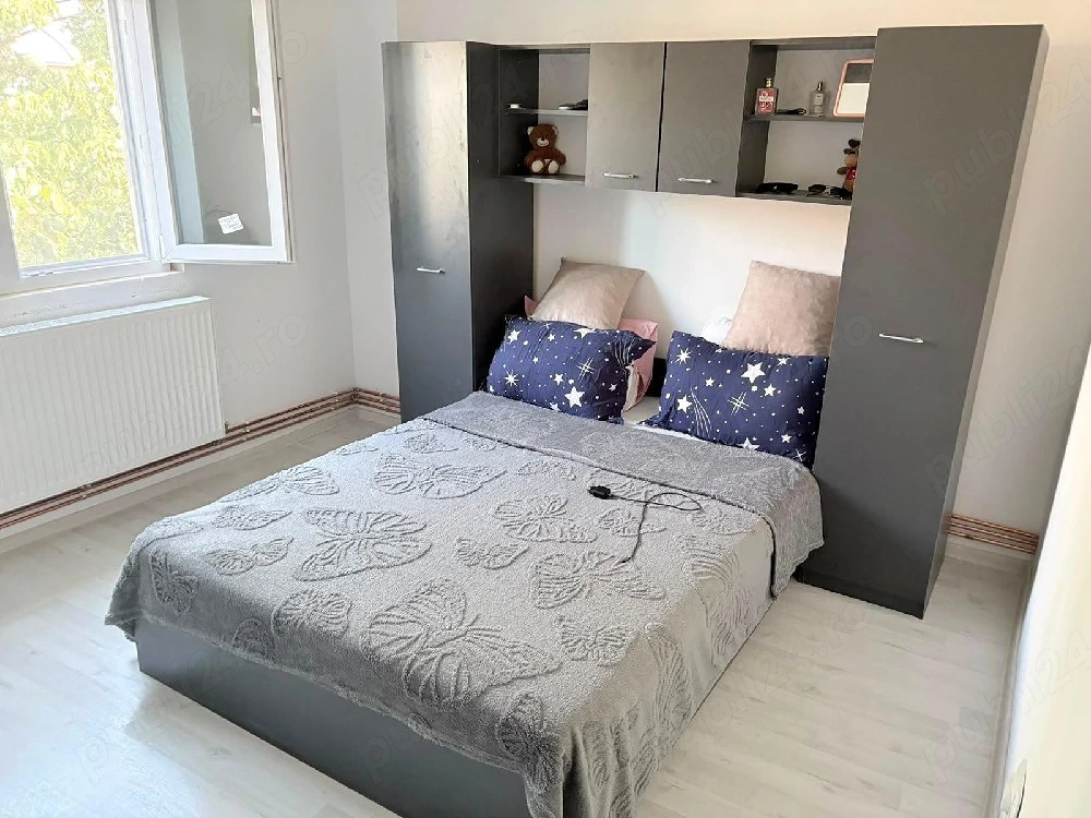 vand apartament 2 camere 
