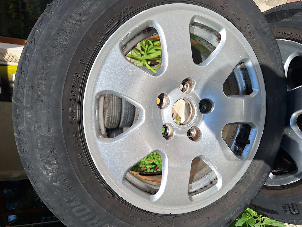 Vand 4 jante audi 7 J X 15 H2 ET 39 cu anvelope vara