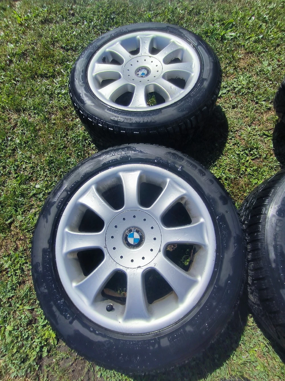 Vand jante cu cauciucuri iarna 5x120BMW r 16 cauciucuri foarte bune de iarna 2023 Taurus 