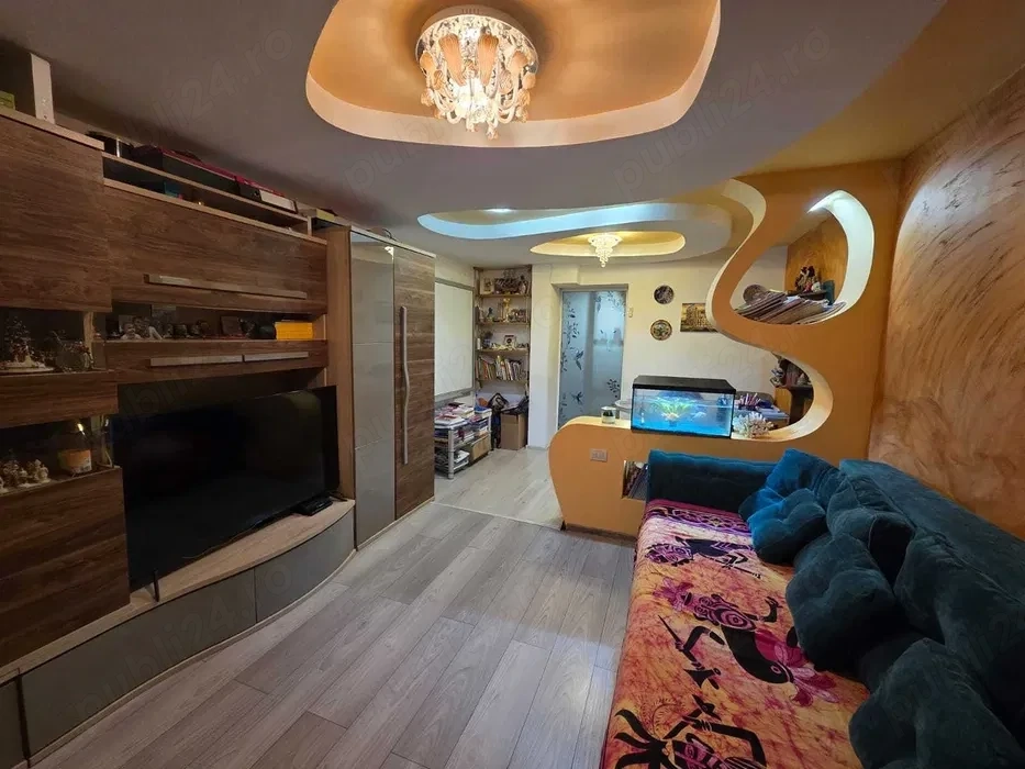 Apartament cu 3 camere