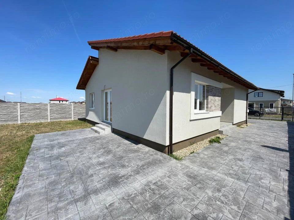 Casa Individuala | 3 dormitoare | 2 Bai | 110MP | Mosnita Noua