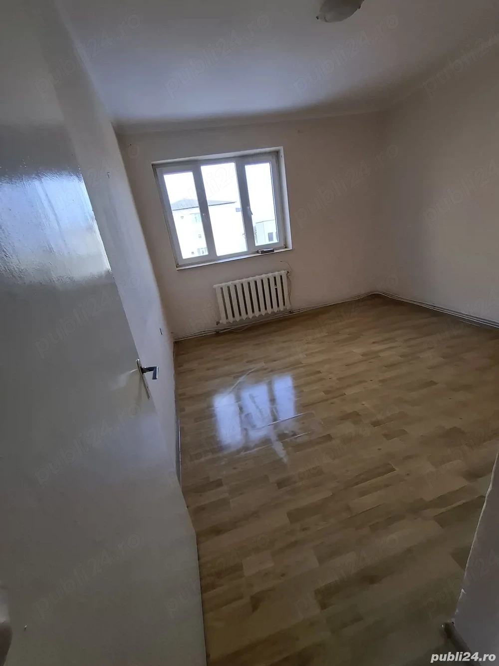 3 camere, 67 mp, centrală proprie, zonă premium urgent!