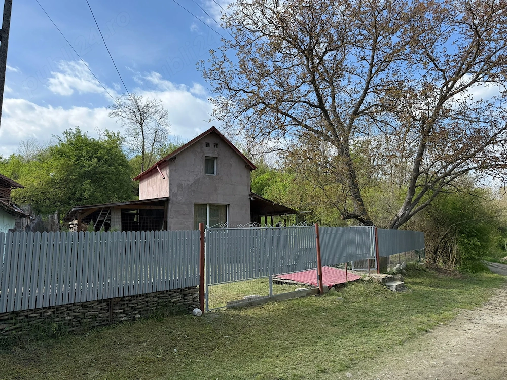 Casă cu teren - Cislău, jud. Buzău