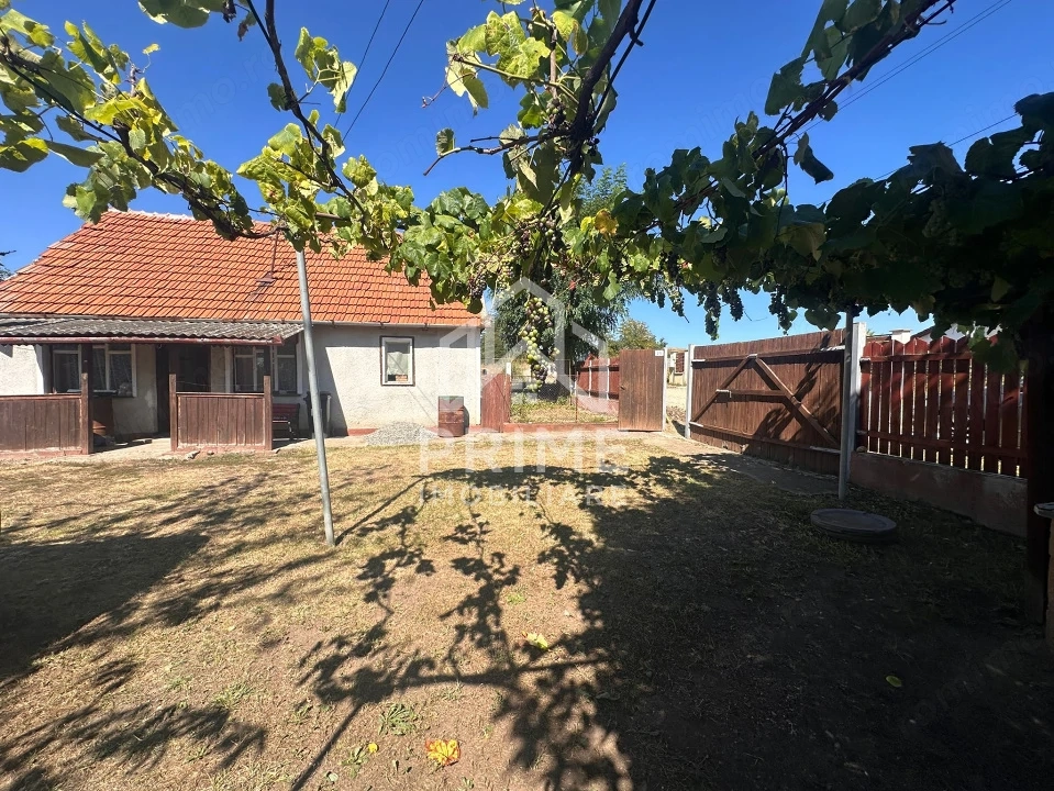 Casa Individuală 52mp + Teren Intravilan 10.651 mp| zona Oarda de Sus