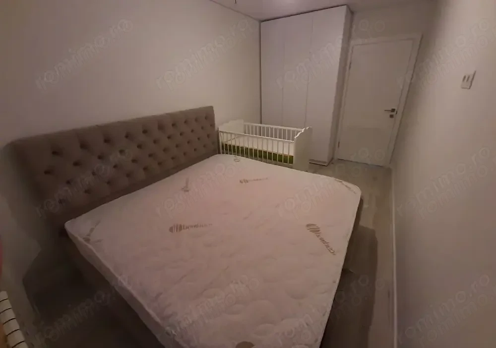 de vanzare apartament cu  2 camere zona Girocului