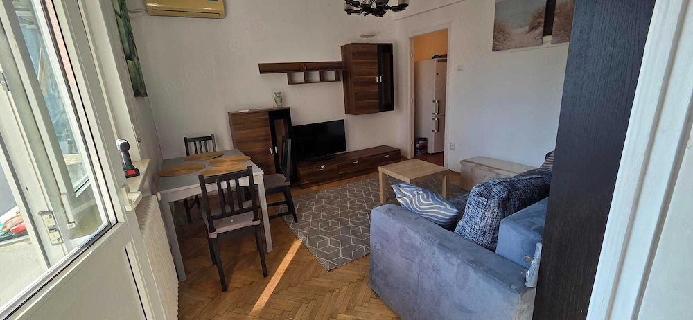 Piata Romana 2 camere vedere parc- propietar