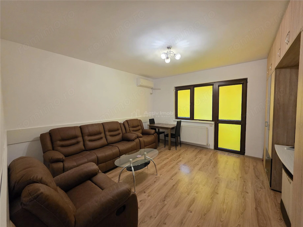 2 camere dec. - 2 balcoane - centrala - parcare - Metalurgiei