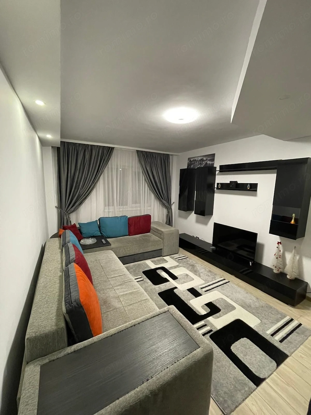 Apartament DE VANZARE 2 camere ,  Sector 6, Zona Politehnica