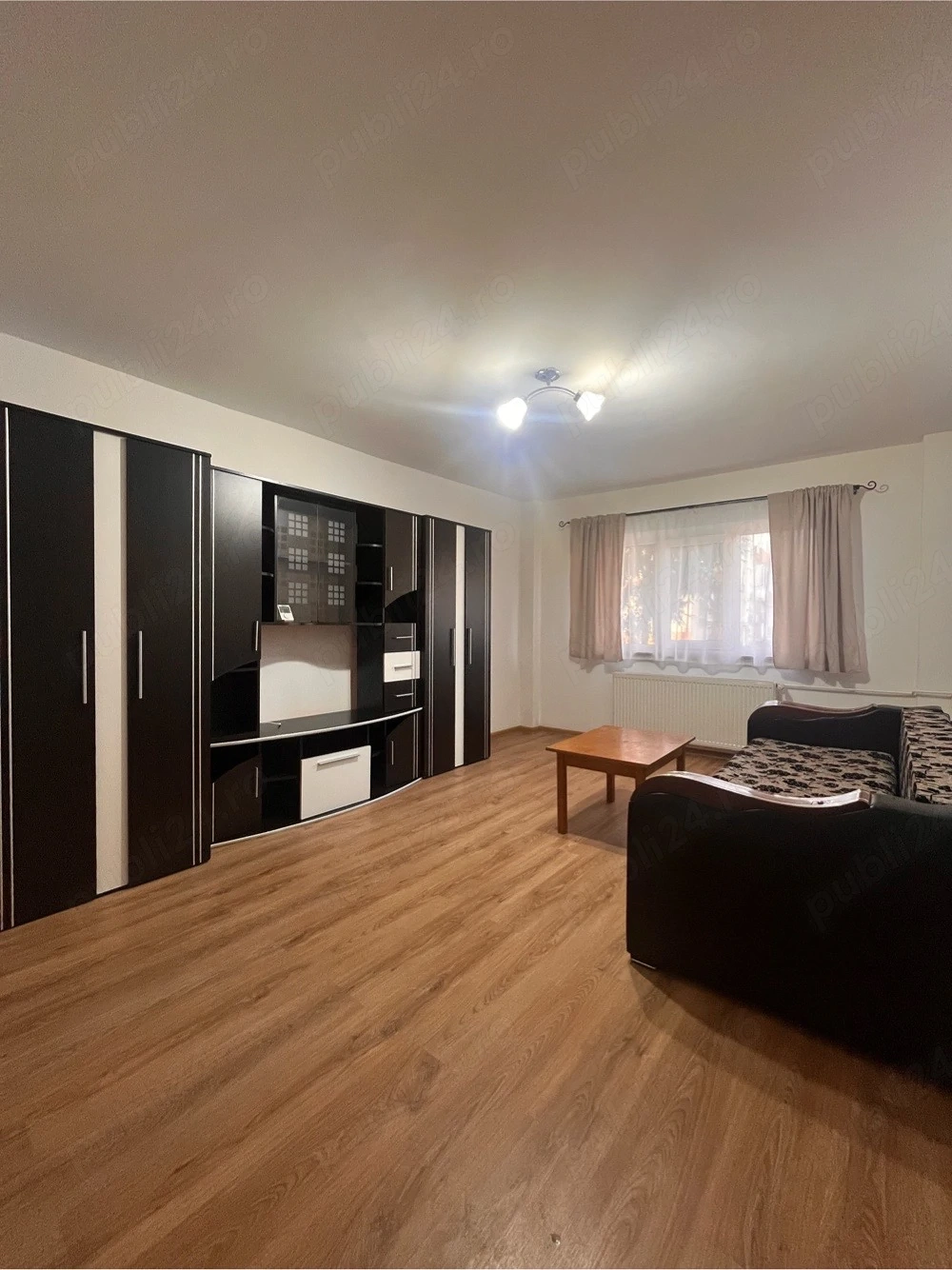 De închiriat apartament 2 camere   central