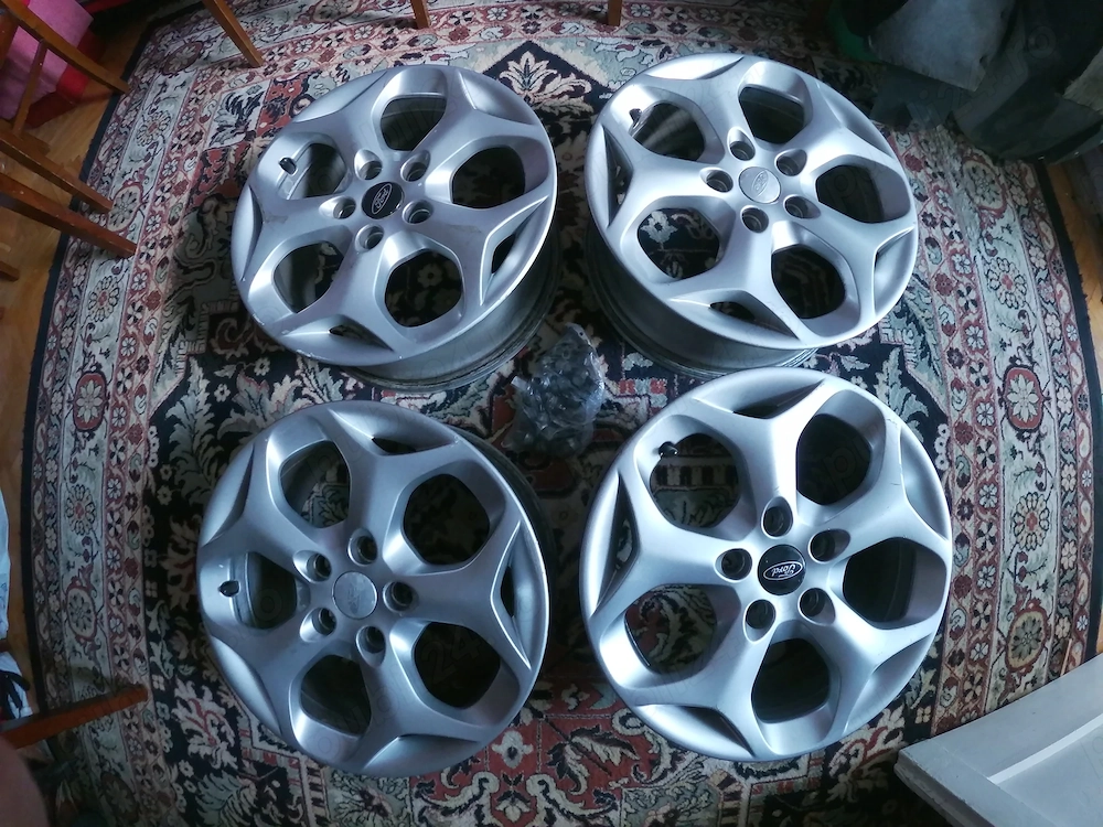 Set Jante aliaj aluminiu 7J + roata de rezerva R 16