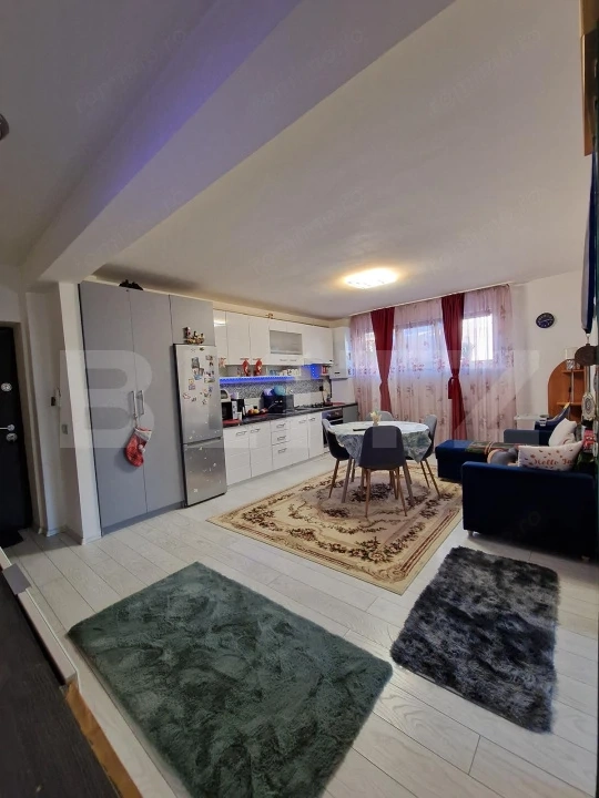 Apartament 3 camere, 58 mp, zona Stejarului