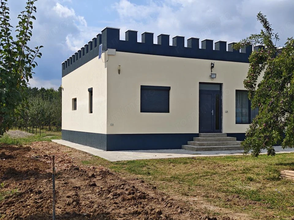 CASA MODERNĂ 6000mp teren COTMEANA