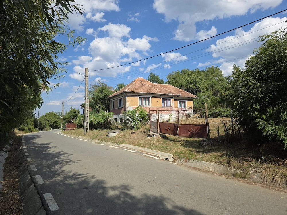 Proprietar | Teren intravilan 3.211 mp Vechea Chinteni | Asfalt, Utilități, Internet Fibră, Panoramă