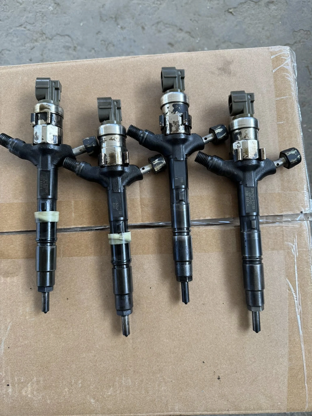 Injectoare toyota rav 4,avensis verso,corolla,previa