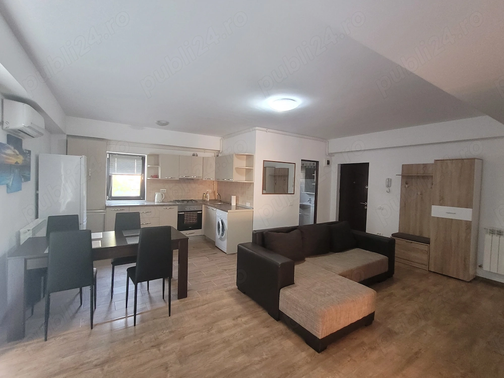Apartament 3 camere central bloc nou