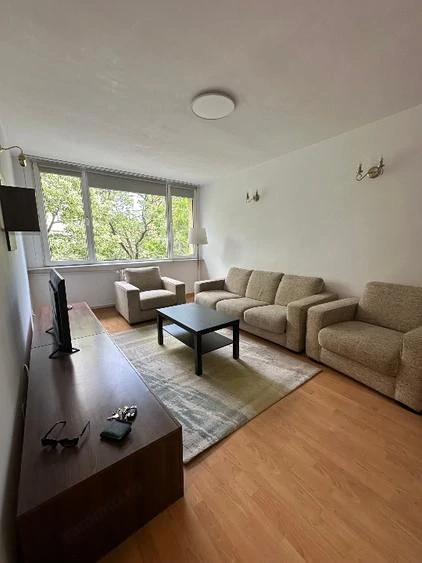 Apartament 3 camere + loc de parcare inclus