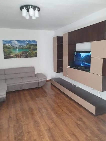 Crangasi, inchiriez apartament 2 camere decomandat
