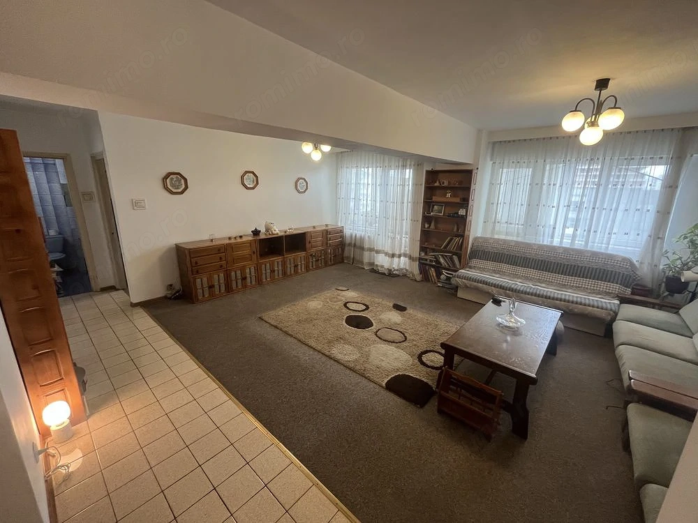 Inchiriez apartament 3 camere Lujerului Politehnica, 3 minute de metrou