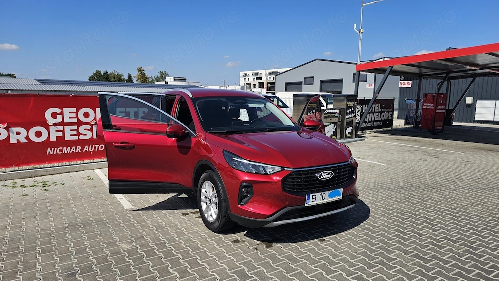Ford Kuga MCA 5 usi Titanium 2.5L Duratec Fhev 180 cp at 
