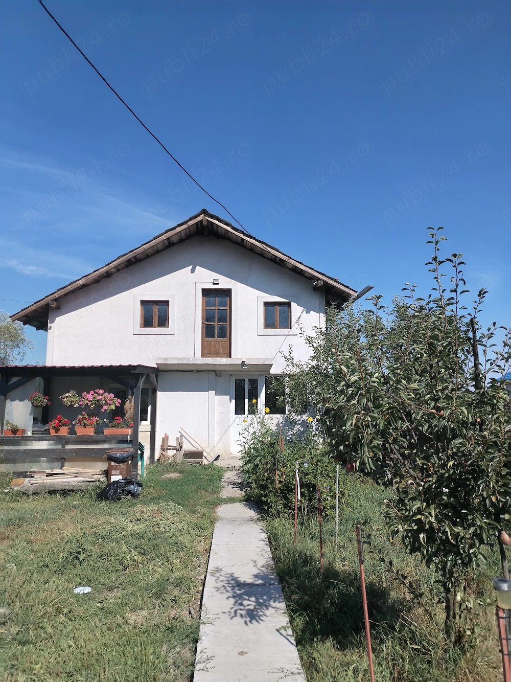 Casă masardata (mansarda la roșu), în sat Osoi, Comuna Comarna, la strada, drum județean 
