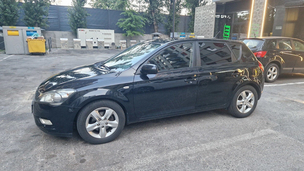 Kia Ceed 1.6 benzină + GPL, 2010   economică