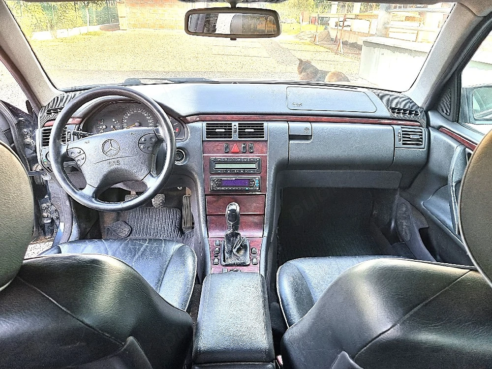 Mercedes-Benz W210 2.2CDI din 2001 (Euro3)