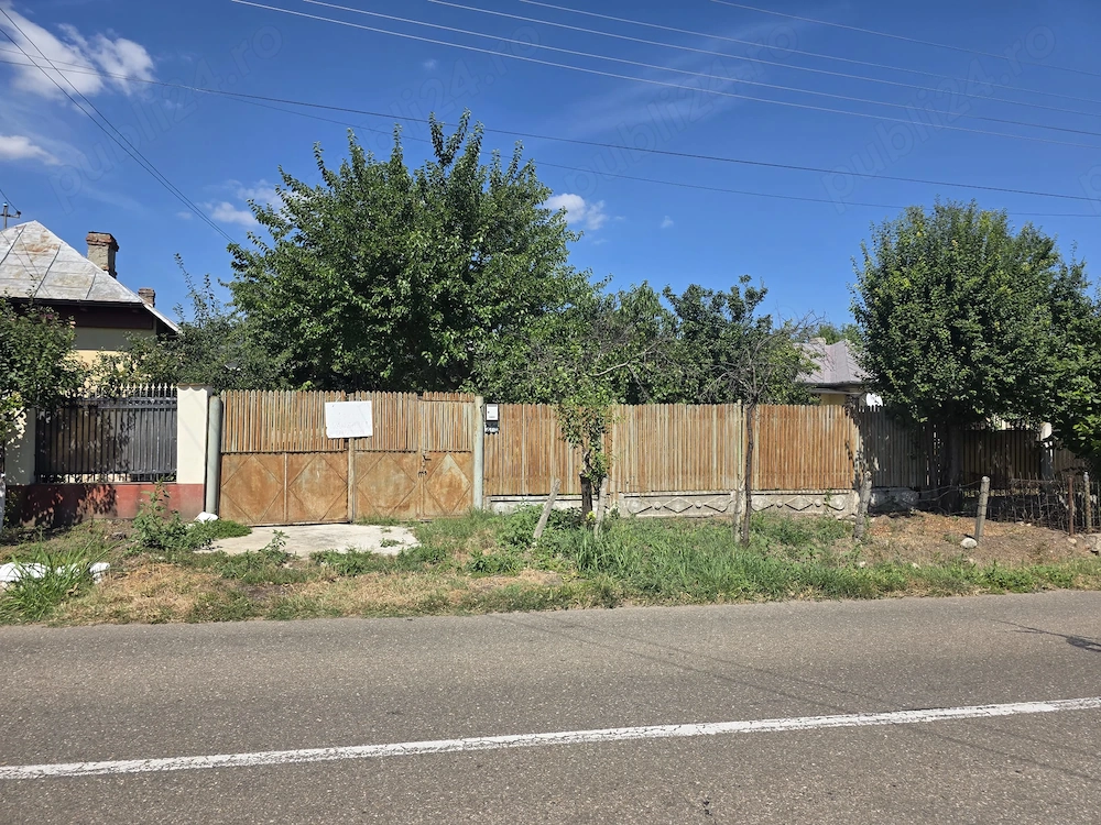 Proprietate cu potential - 2.200 mp   Strada Principală, Greceanca - Apă+Curent