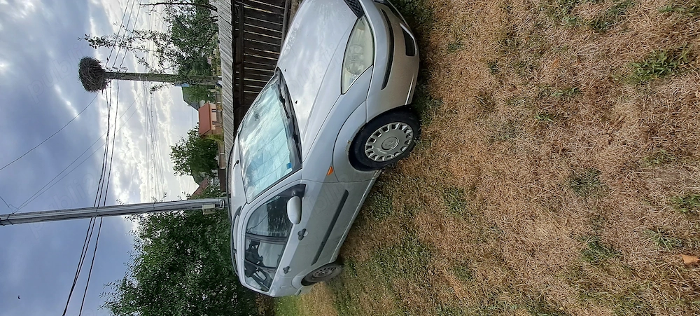 Vând Ford Focus pentru dezmembrări în Frătăuții Noi jud. Suceava 