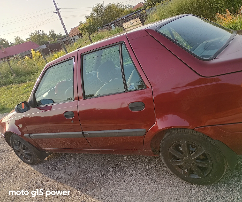 Vând Dacia Solenza 