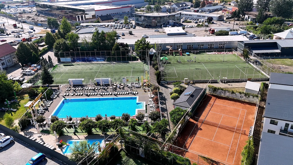 Complex sportiv și de agrement –în loc.  Șcheia, Suceava