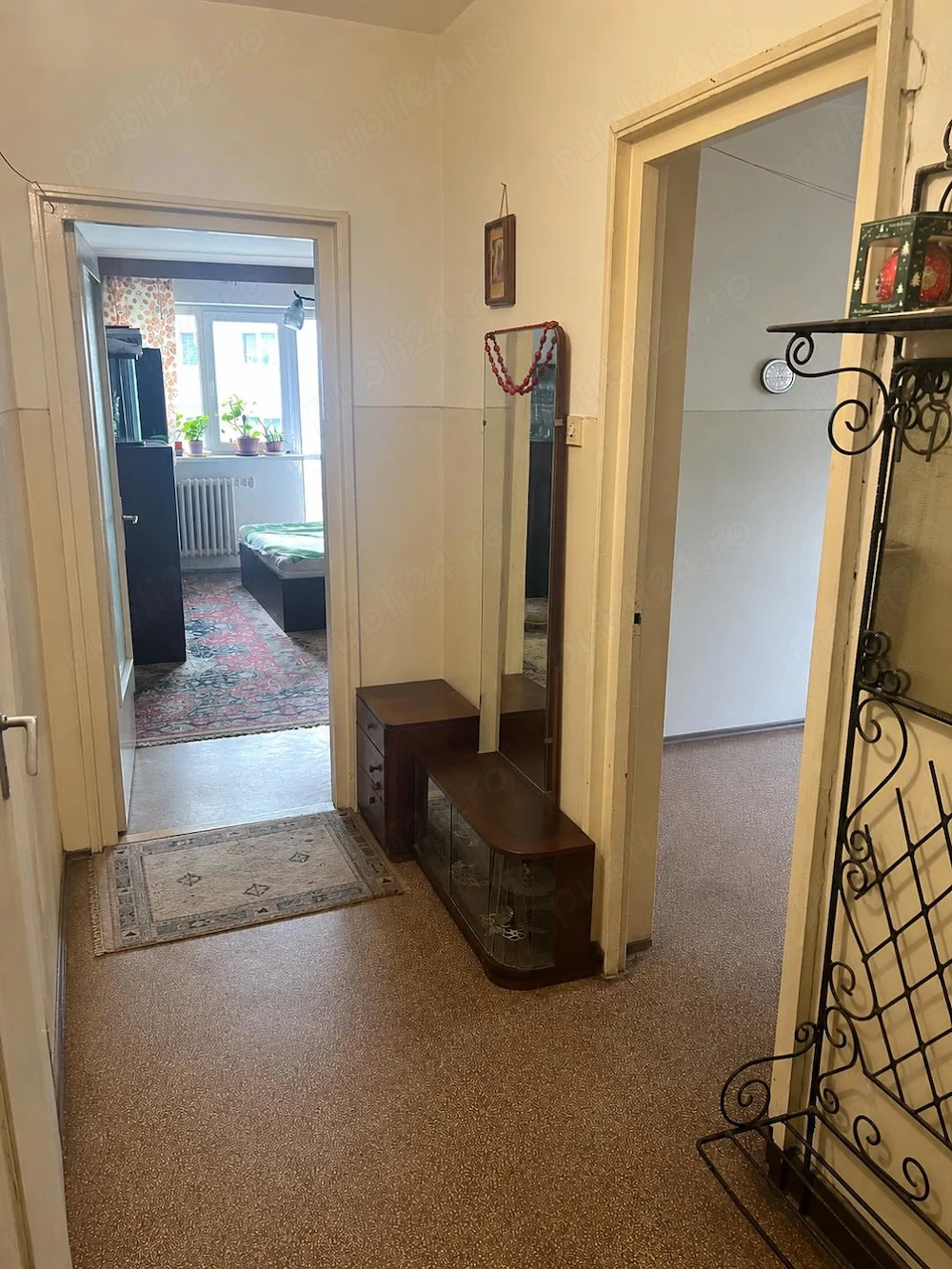 Se vinde apartament 3 camere in Cluj -Napoca , cartier Manastur, bloc caramida cu 4 niveluri, etaj 3