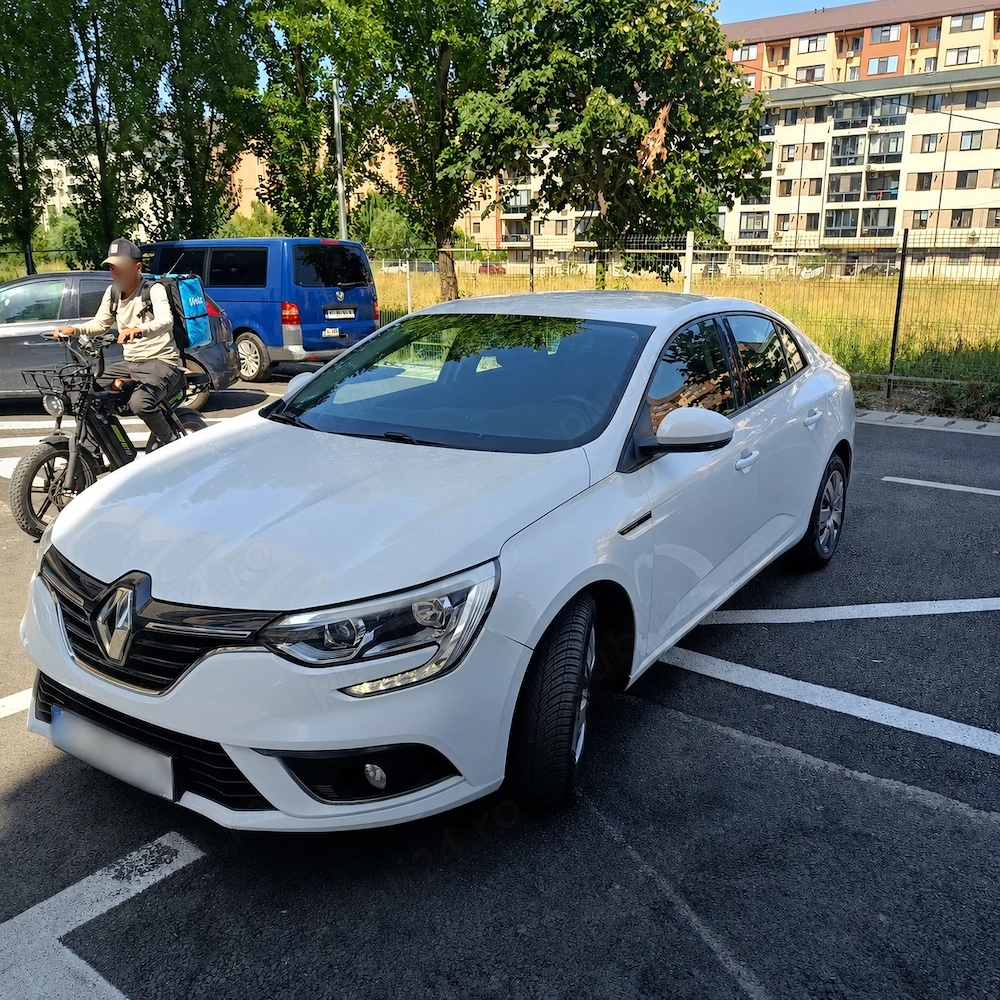 Vând Renault Megane Sedan 4 Business, motorizare 1.3 TCe, an fabricație 2019, unic proprietar.