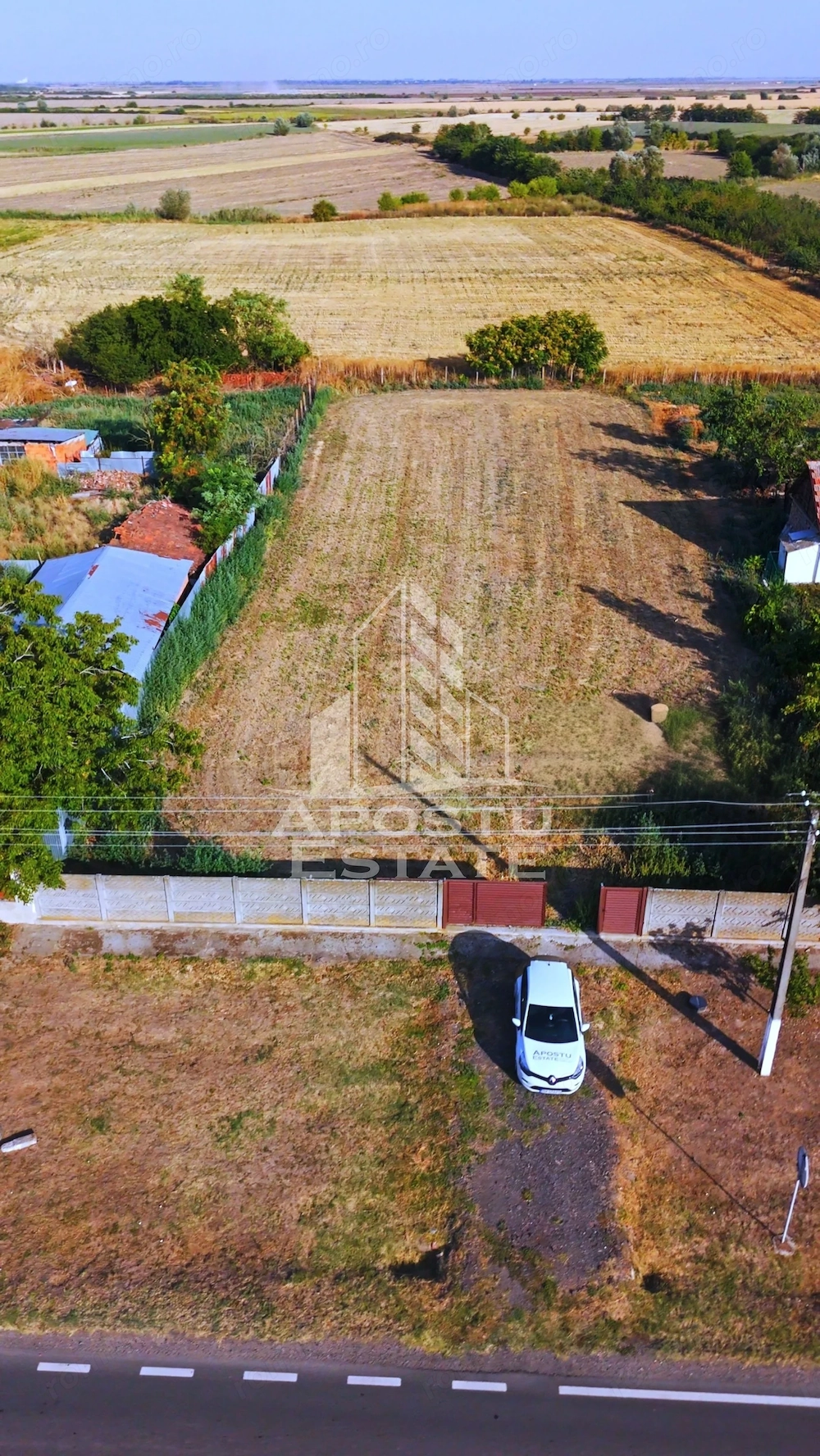 Teren intravilan de vanzare la Foeni, 13200 mp, front 24 m, Timis