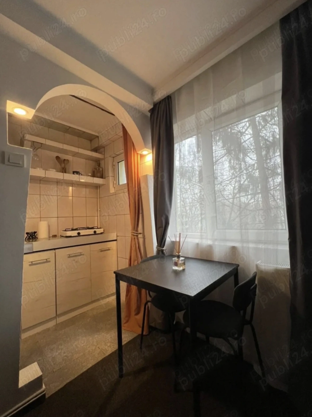Garsonieră renovată sector 4 