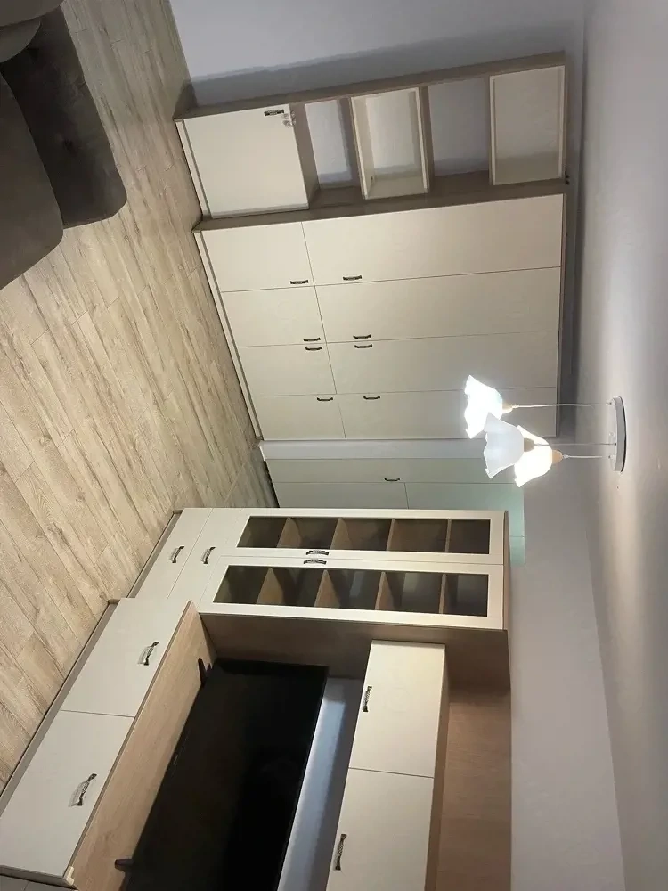 vand apartament 2 camere
