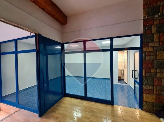 Spațiu Comercial de Închiriat