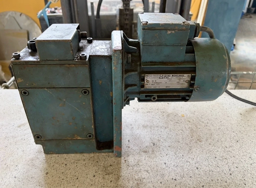 Motor cu reductor