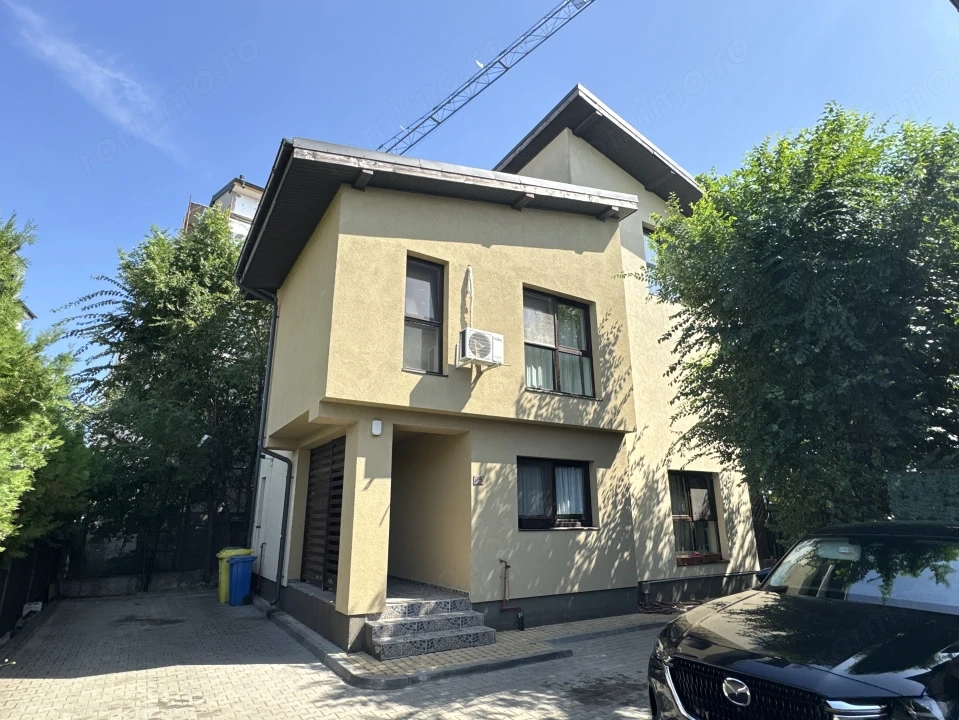 Vila Individuala Otopeni, ansamblu cu circuit inchis, zona 23 August-Mega Image