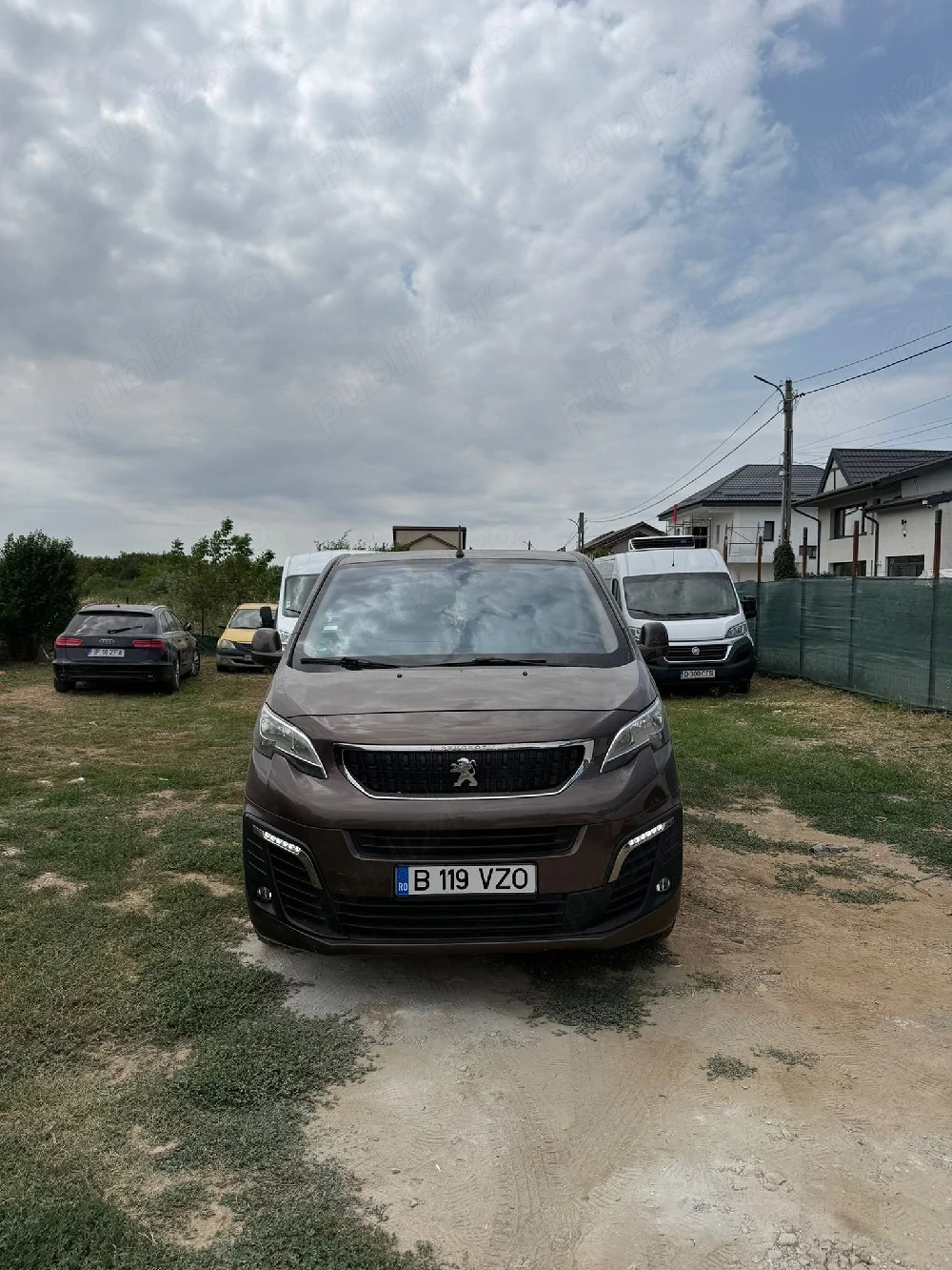 Peugeot Traveller 8+1 2019
