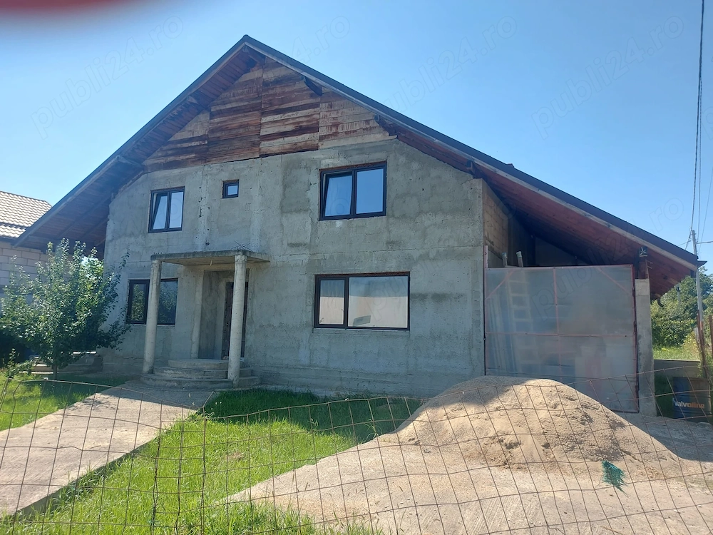 Casă P+M intabulată, 155,55 mp utili, teren 421 mp,Paulesti