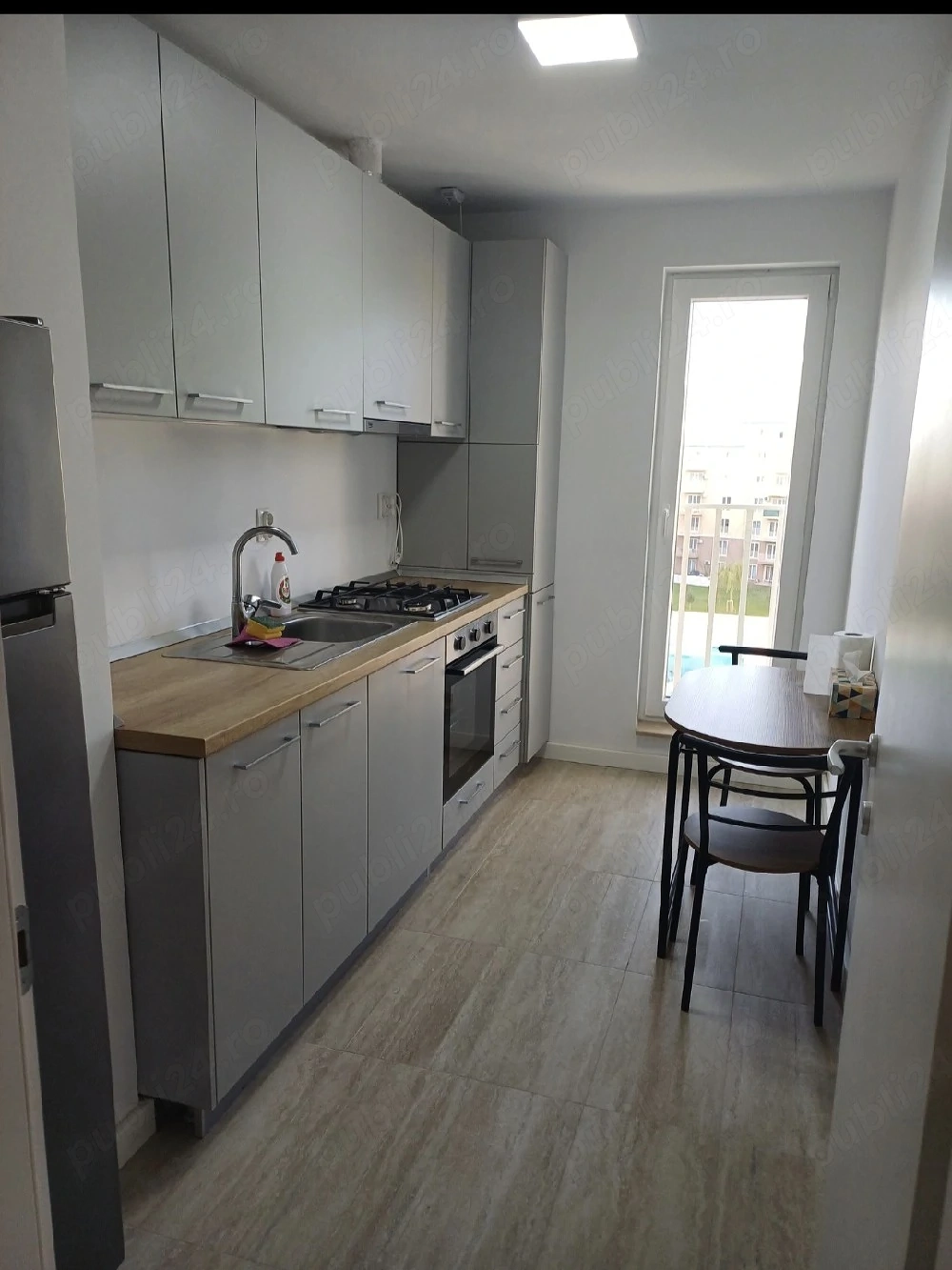 Proprietar 2 camere Cosmopolis de închiriat 