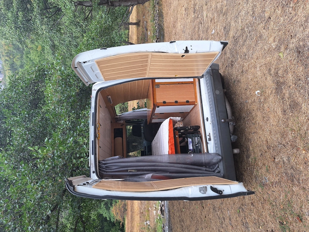 Ford Transit Connect L2H2 Micro-Camper (2008)   Proiect DIY Complet   Fără Rugină!
