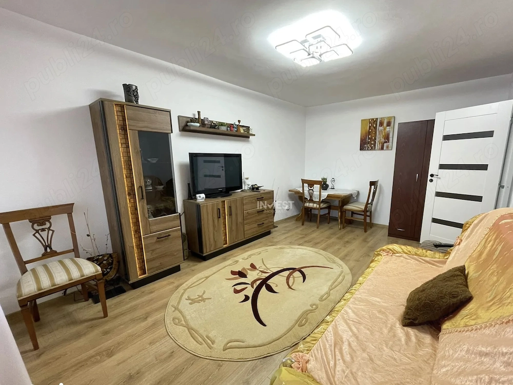 Apartament de închiriat 2 camere Podul Ros ( direct proprietar)