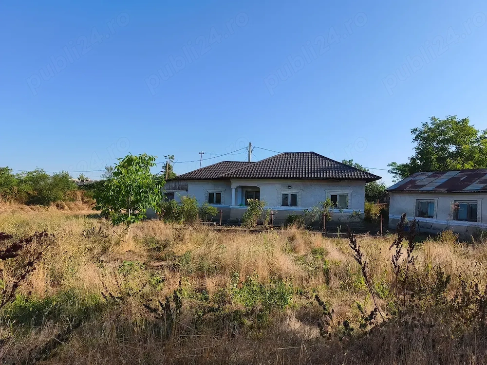 Vind casa de cărămidă 