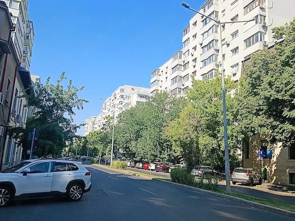 Inchiriez apartament 2 Camere decomandat Victoriei