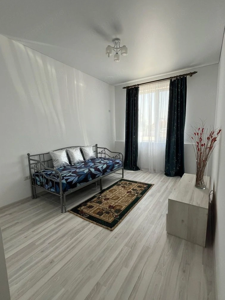 Închiriez garsonieră in Pollux Residence
