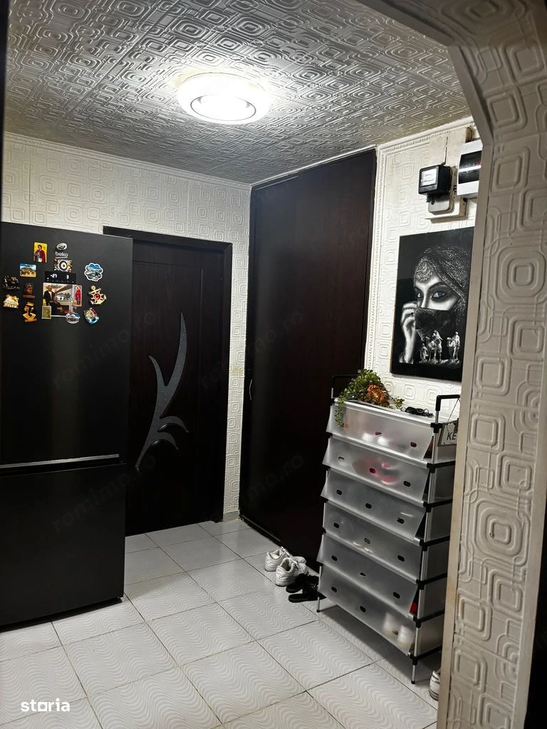 Vând apartament cu 3 camere și 2 băi în zona Militari   Gorjului.