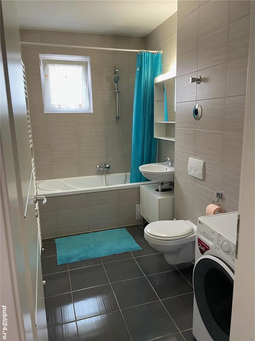 apartament cu 2 camere decomandat zona centrala str Patris
