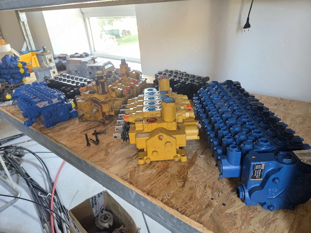 Distribuitor hidraulic original Rexroth David Brown Cat New Holland Case Fiat Hitachi Komatsu
