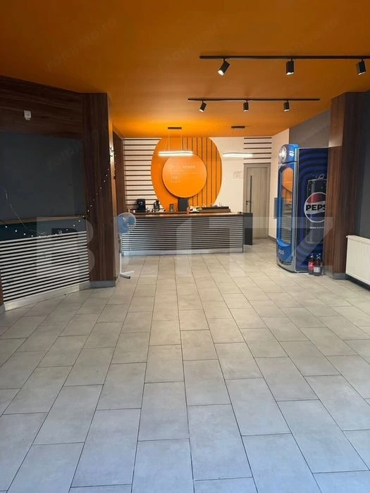 Blitz oferă spre vânzare casa/spațiu commercial in Tarnaveni.